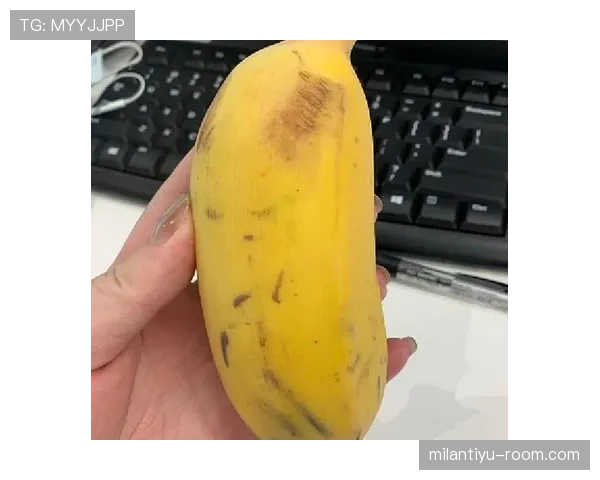 侯志慧赛前吃香蕉被拍,结果家里冰箱塞满同款进口蕉 侯志慧赛前吃香蕉被拍,结果家里冰箱塞满同款进口蕉